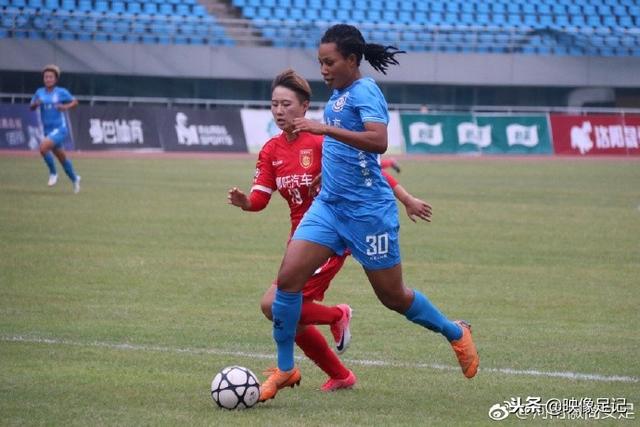 近期足坛动态：国米大逆转收获胜利，利兹联位列英超第三